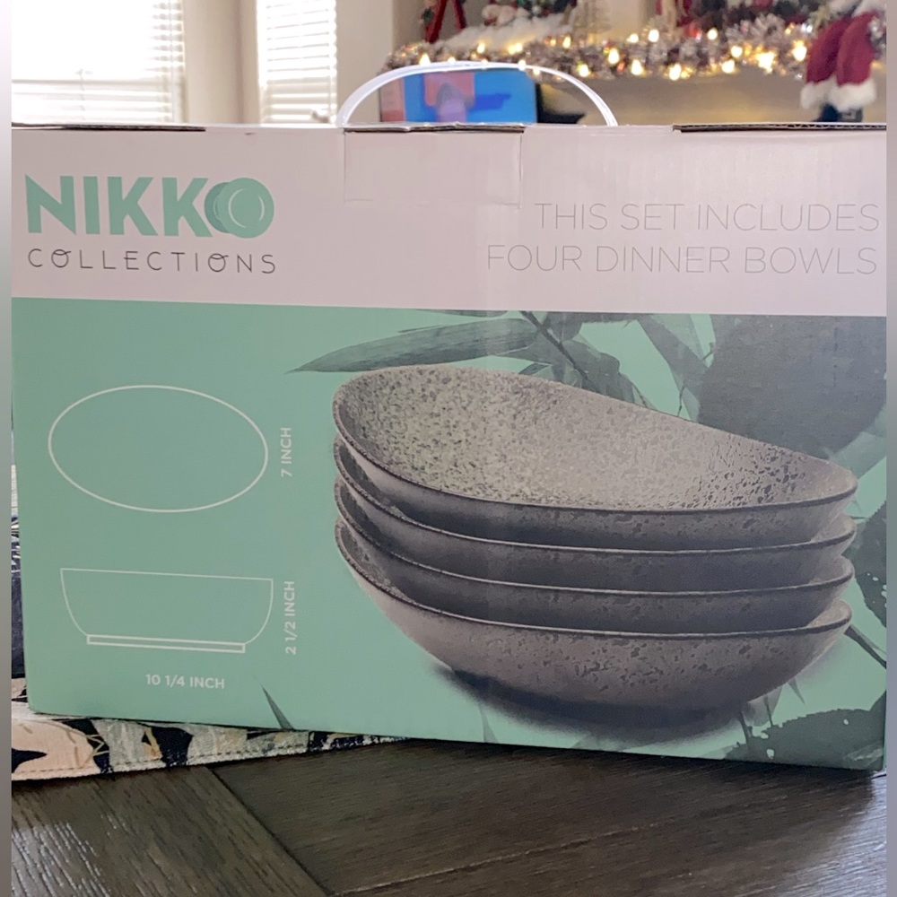 Brand new Nikko collections dinner bowl